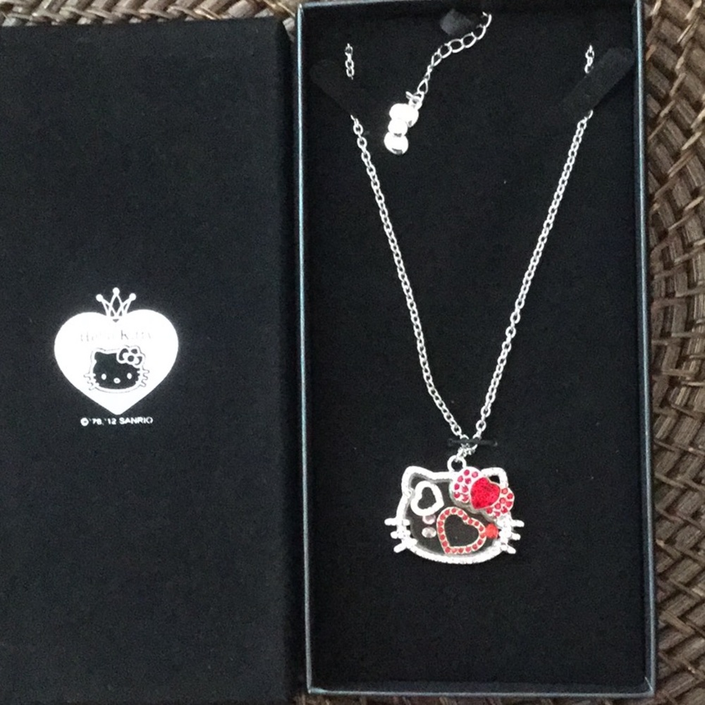 Hello Kitty necklace - Picture 3 of 3